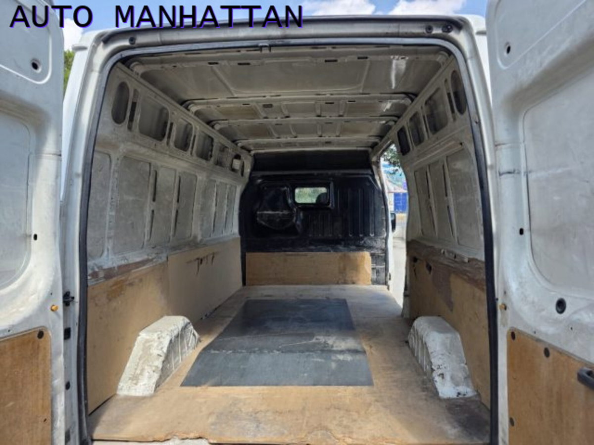 Ford Transit Van Furgone 300 2.4 TD/115 cat PM-TM Furg. (7)