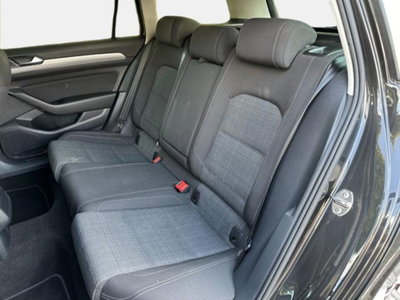 Volkswagen Passat Variant 2.0 TDI DSG Business BlueMotion Tech (13)