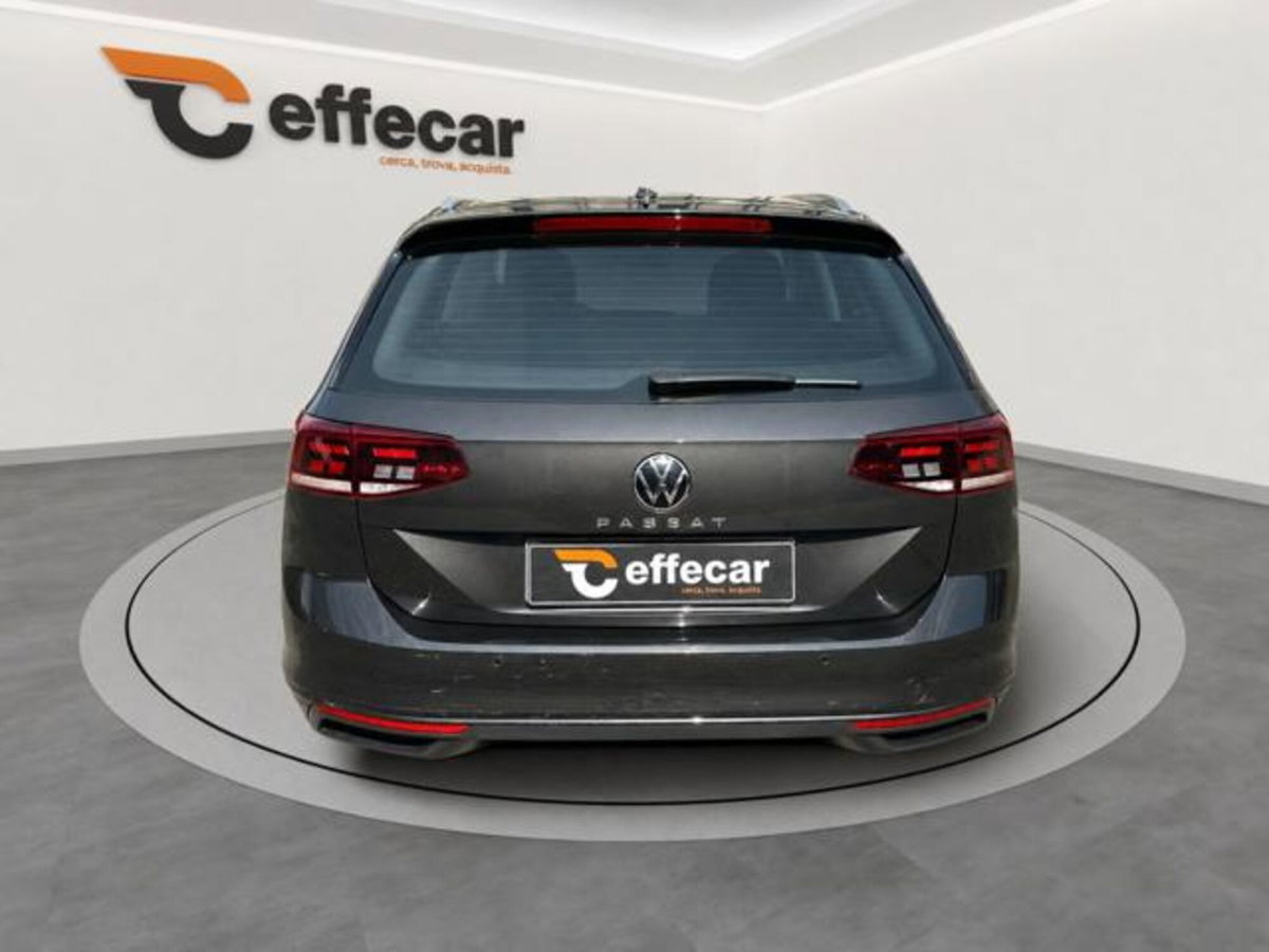 Volkswagen Passat Variant 2.0 TDI DSG Business BlueMotion Tech (5)