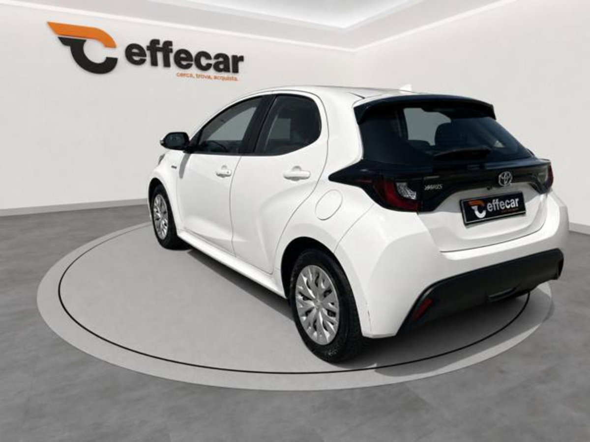 Toyota Yaris Cross 1.5 Hybrid 5p. E-CVT Premiere (4)