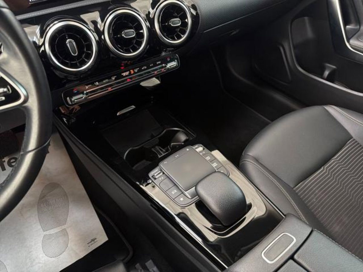 Mercedes-Benz CLA Shooting Brake 200 Automatic Shooting Brake Sport (11)