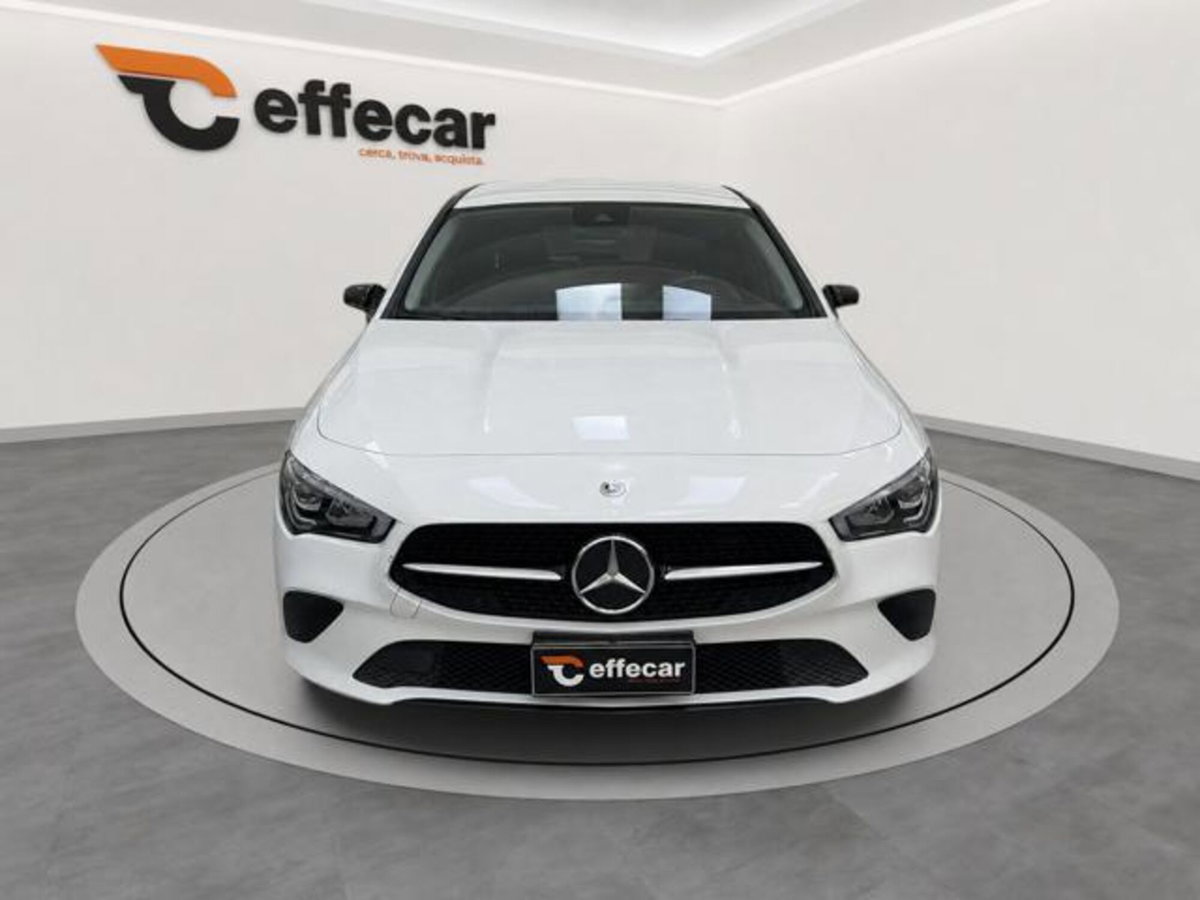 Mercedes-Benz CLA Shooting Brake 200 Automatic Shooting Brake Sport (2)