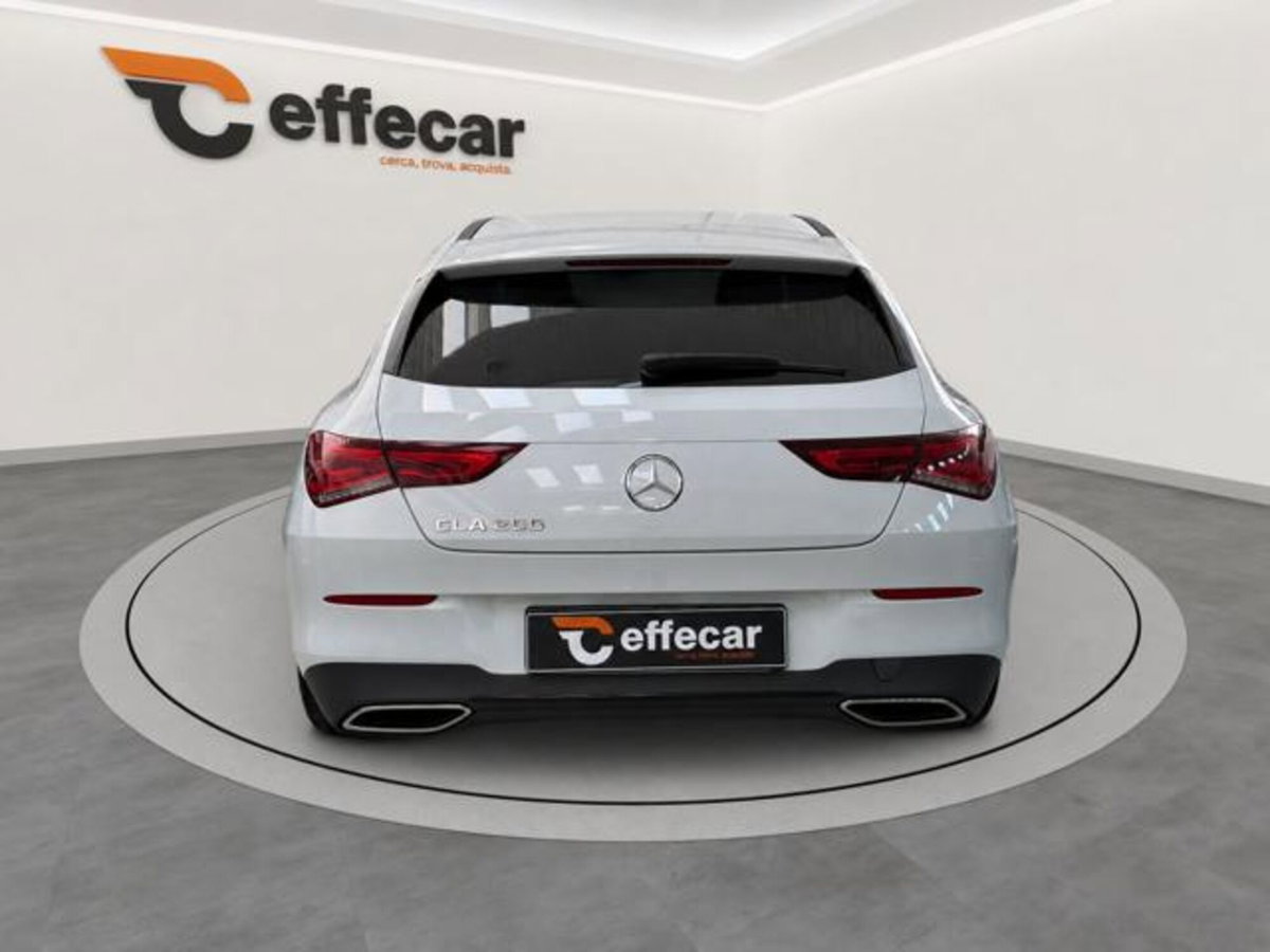 Mercedes-Benz CLA Shooting Brake 200 Automatic Shooting Brake Sport (5)