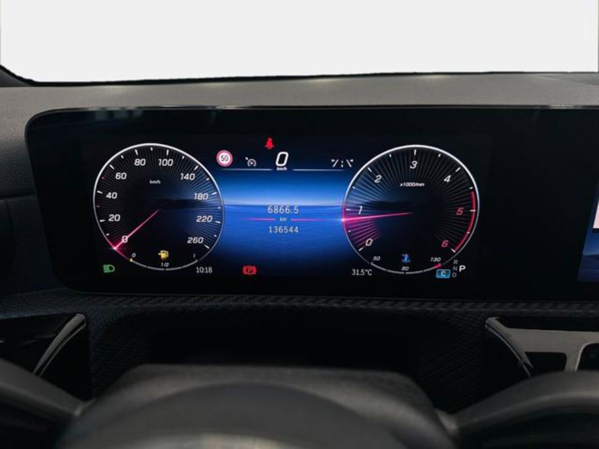 Mercedes-Benz Classe A 180 d Automatic Executive (9)