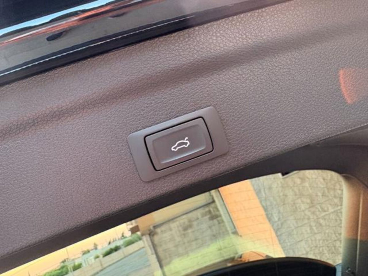 Audi Q3 Sportback 35 TDI quattro S tronic S line edition (17)