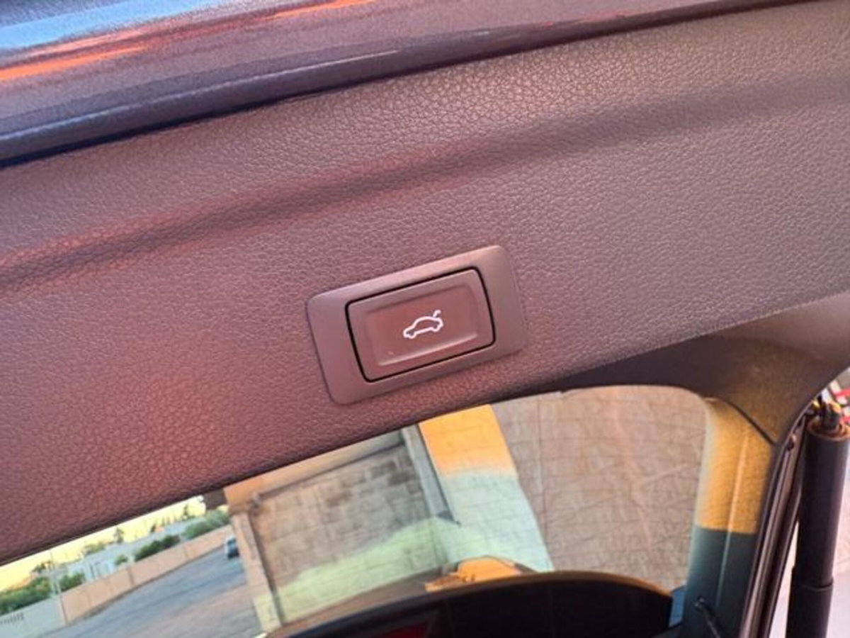Audi Q3 Sportback 35 TDI S line edition (18)