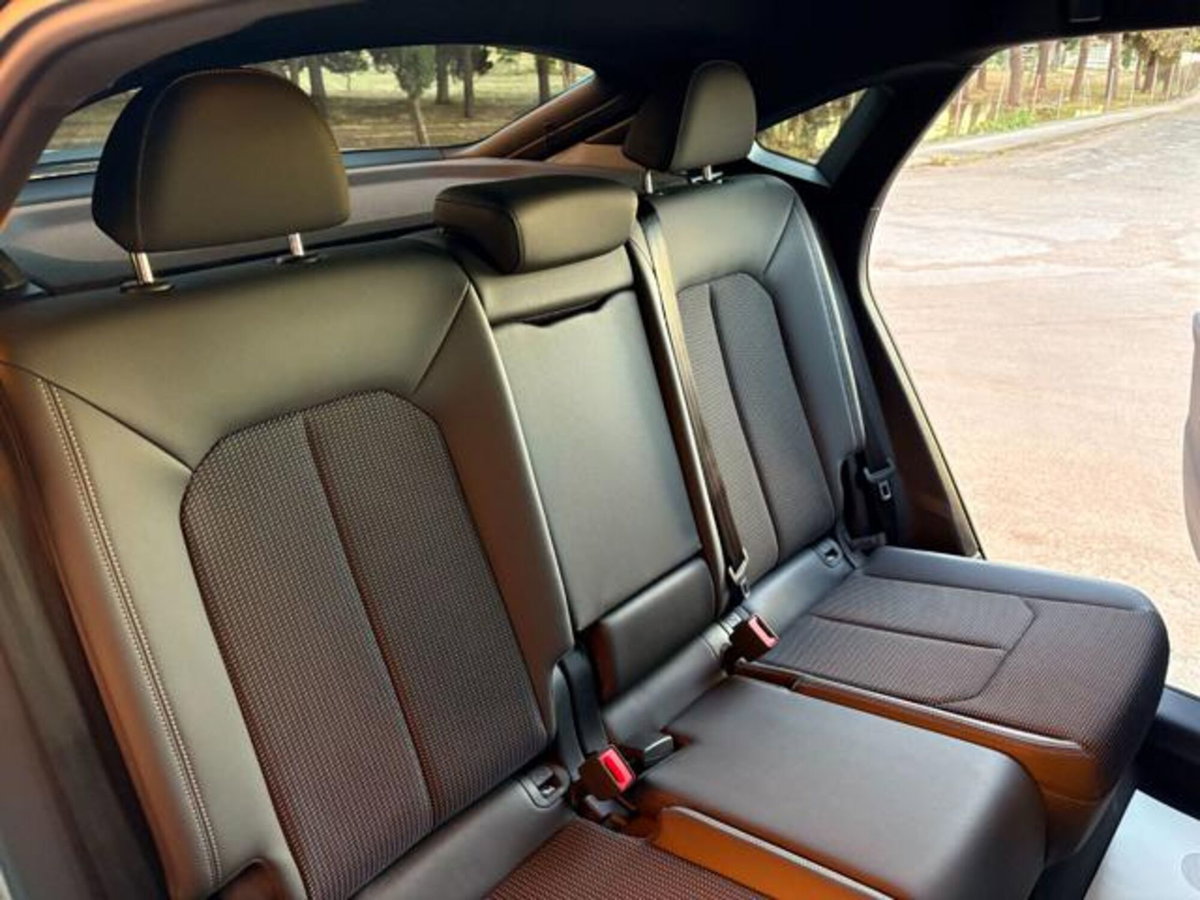 Audi Q3 Sportback 35 TDI S line edition (19)