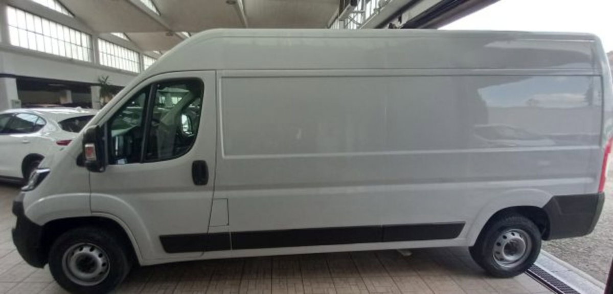 Fiat Ducato Furgone 33 2.2 Mjt 140CV AT9 PM-TN Furgone (3)