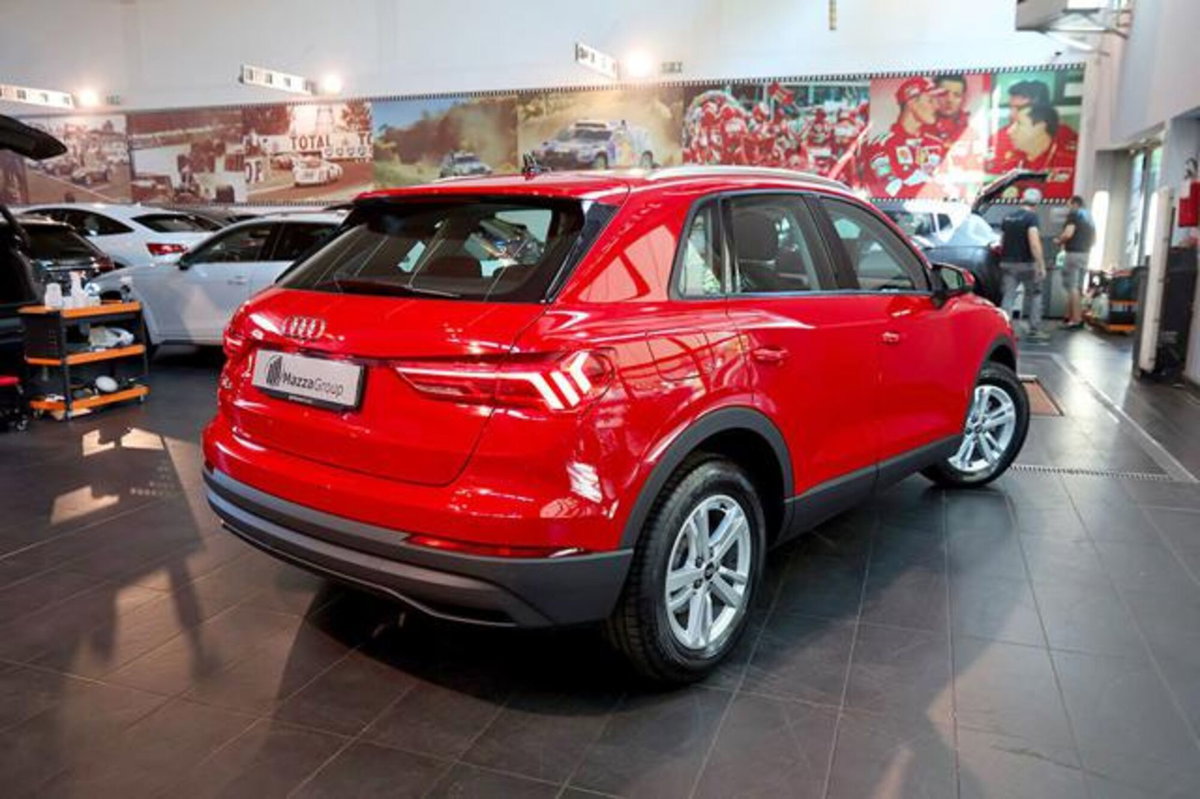Audi Q3 35 2.0 tdi Business Advanced s-tronic (9)