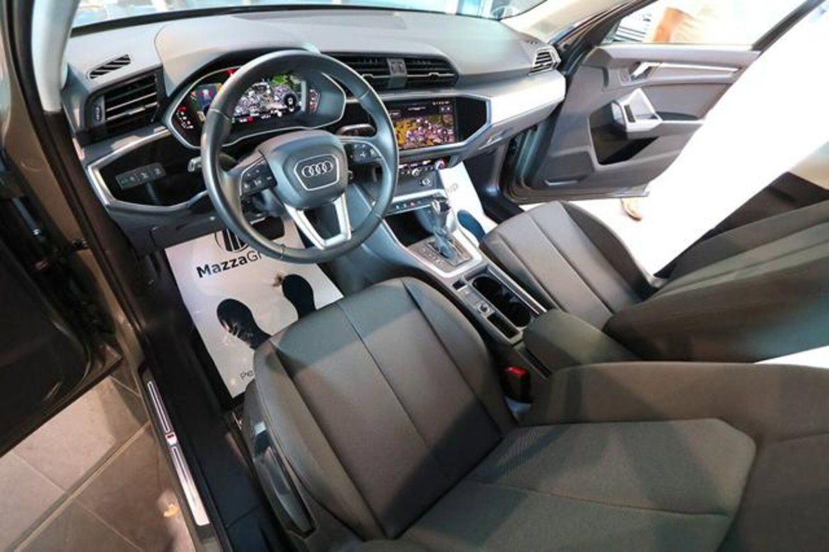 Audi Q3 35 2.0 tdi s-tronic (13)