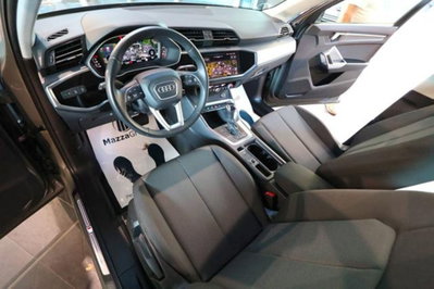 Audi Q3 35 2.0 tdi s-tronic (13)