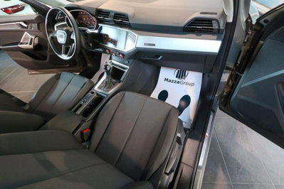 Audi Q3 35 2.0 tdi s-tronic (15)