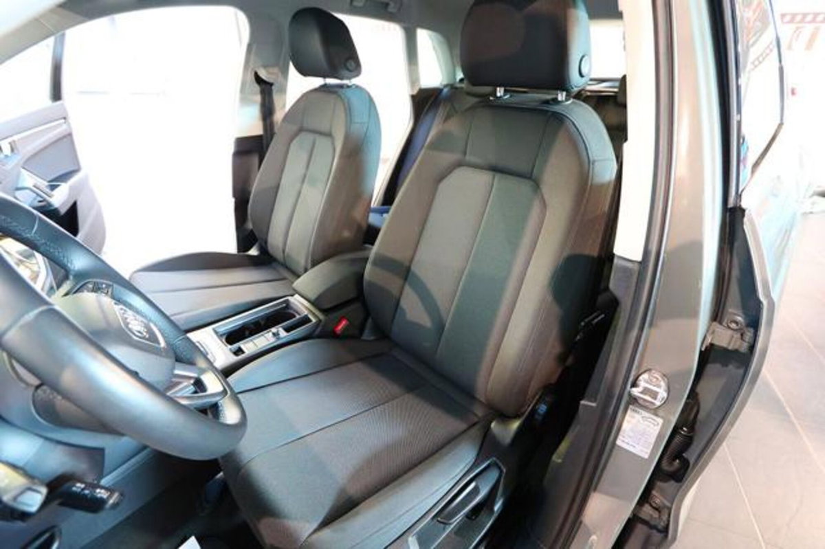 Audi Q3 35 2.0 tdi s-tronic (17)