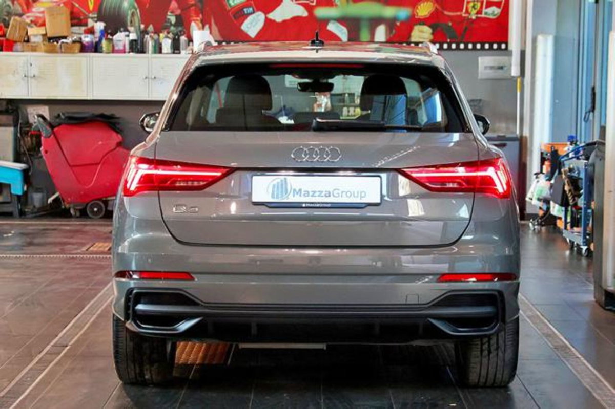 Audi Q3 35 2.0 tdi s-tronic (4)