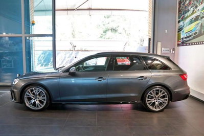 Audi A4 Avant 35 2.0 tfsi mhev Business Advanced 150cv s-tronic (3)