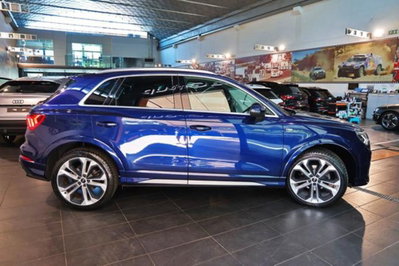 Audi Q3 35 2.0 tdi s-tronic (10)