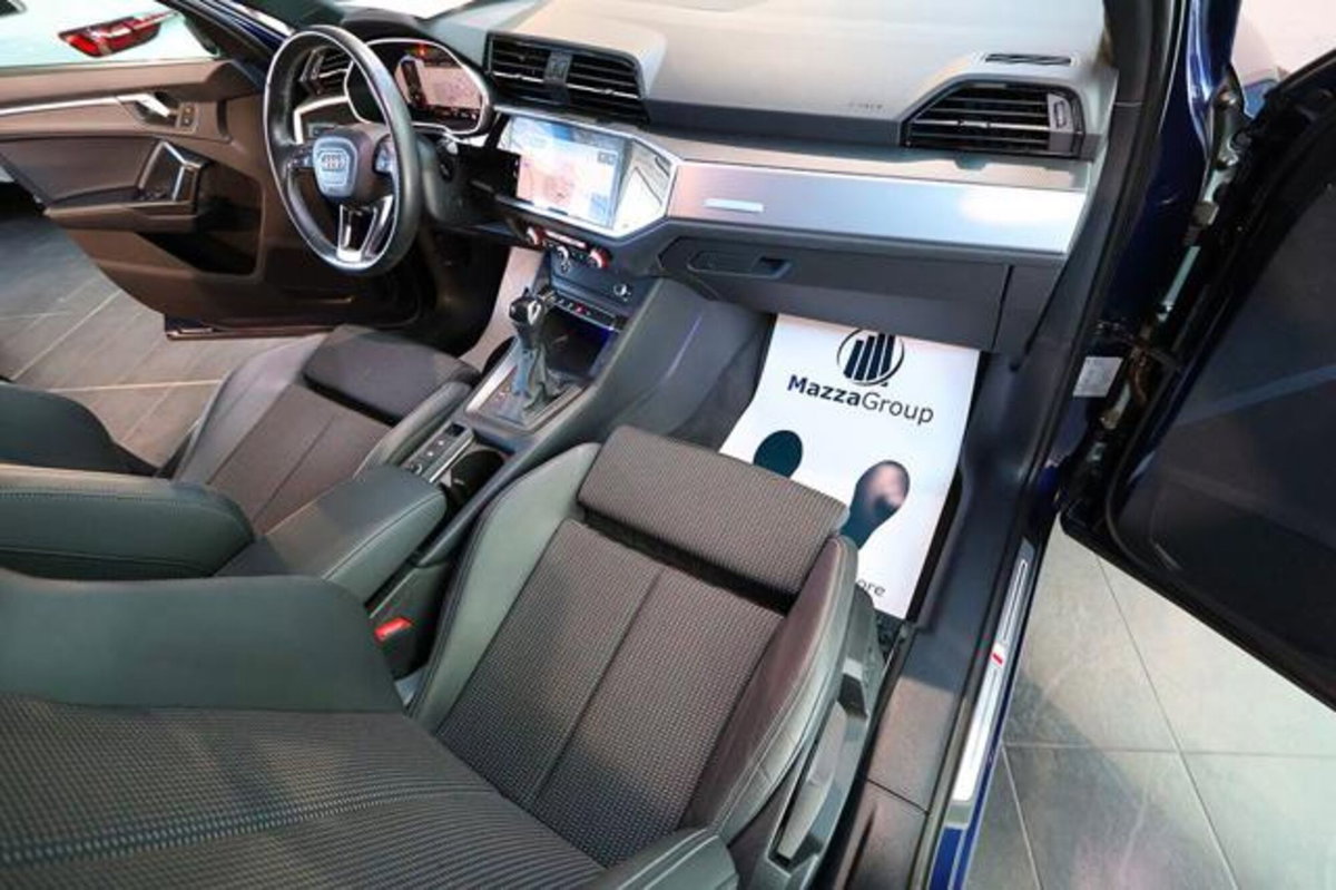 Audi Q3 35 2.0 tdi s-tronic (16)