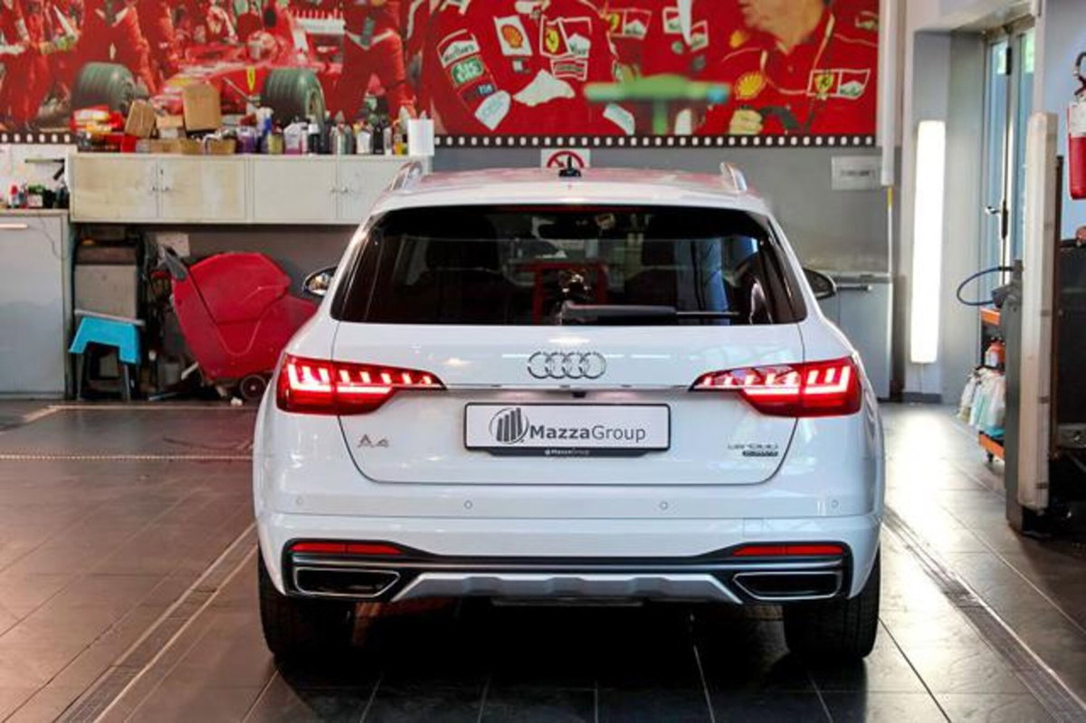 Audi A4 Allroad Allroad 40 2.0 tdi mhev Identity Contrast quattro 204cv s-tronic (4)