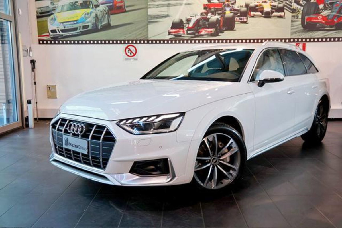 Audi A4 Allroad Allroad 40 2.0 tdi mhev Identity Contrast quattro 204cv s-tronic (7)