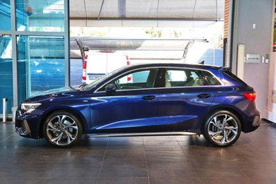 Audi A3 Sportback 40 TFSI quattro S tronic S line edition (3)