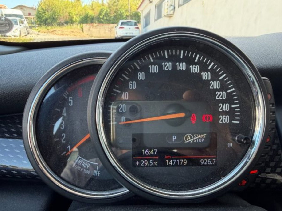 MINI Mini 2.0 Cooper SD aut. Boost (11)