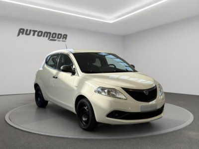 Lancia Ypsilon 1.2 69 CV Argento (3)