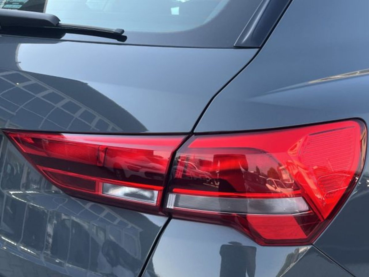 Audi Q3 35 TDI quattro S tronic Business (18)
