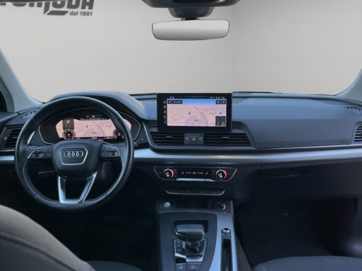 Audi Q5 35 TDI quattro S tronic Business (10)