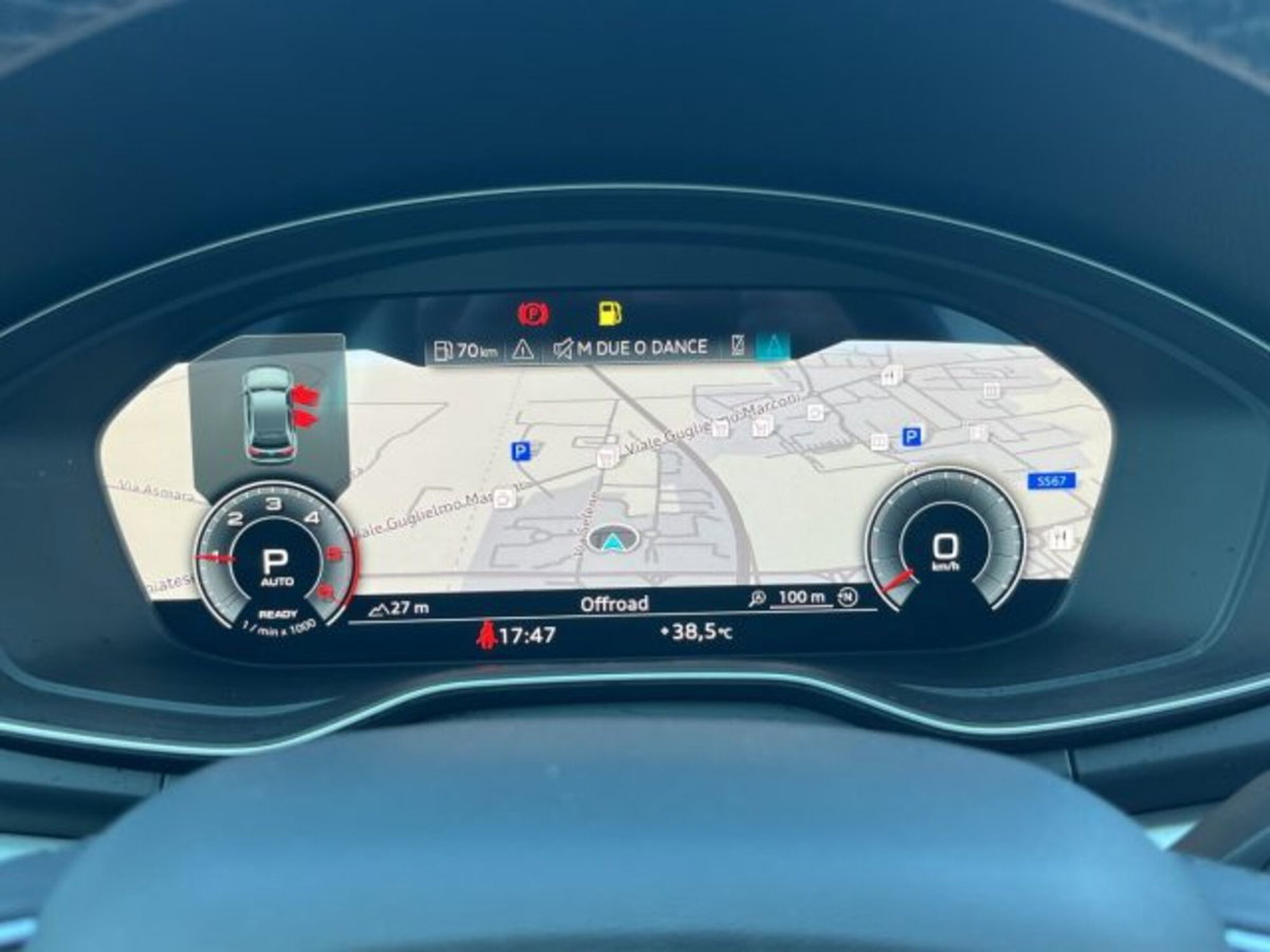 Audi Q5 35 TDI quattro S tronic Business (12)