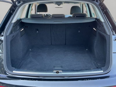 Audi Q5 35 TDI quattro S tronic Business (15)