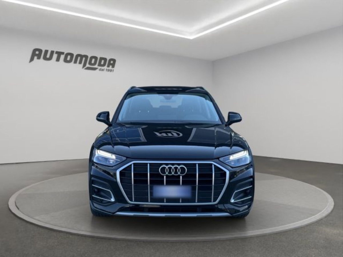 Audi Q5 35 TDI quattro S tronic Business (2)