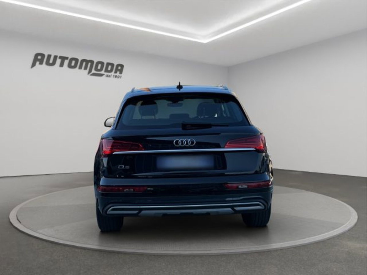 Audi Q5 35 TDI quattro S tronic Business (5)
