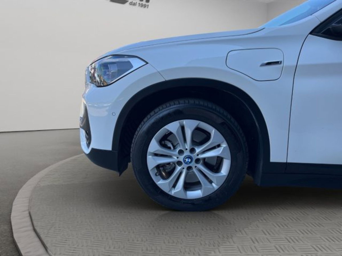 BMW X1 xDrive25e Advantage (19)