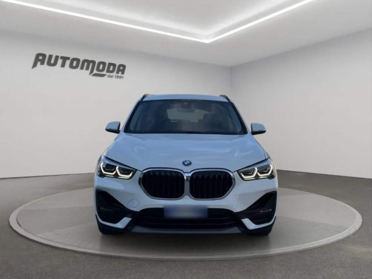 BMW X1 xDrive25e Advantage (2)