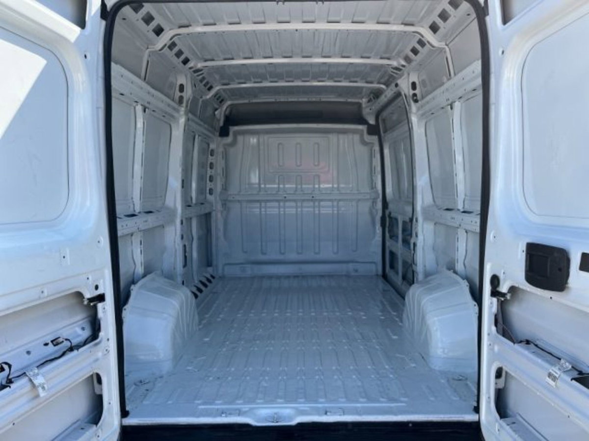 Fiat Ducato Furgone L2H1 2.2 diesel 140cv (14)