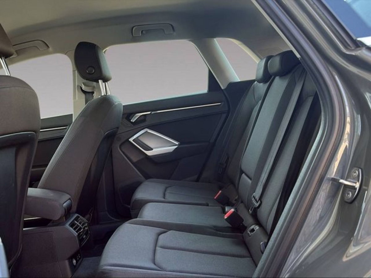 Audi Q3 35 TDI quattro Business Advanced (6)
