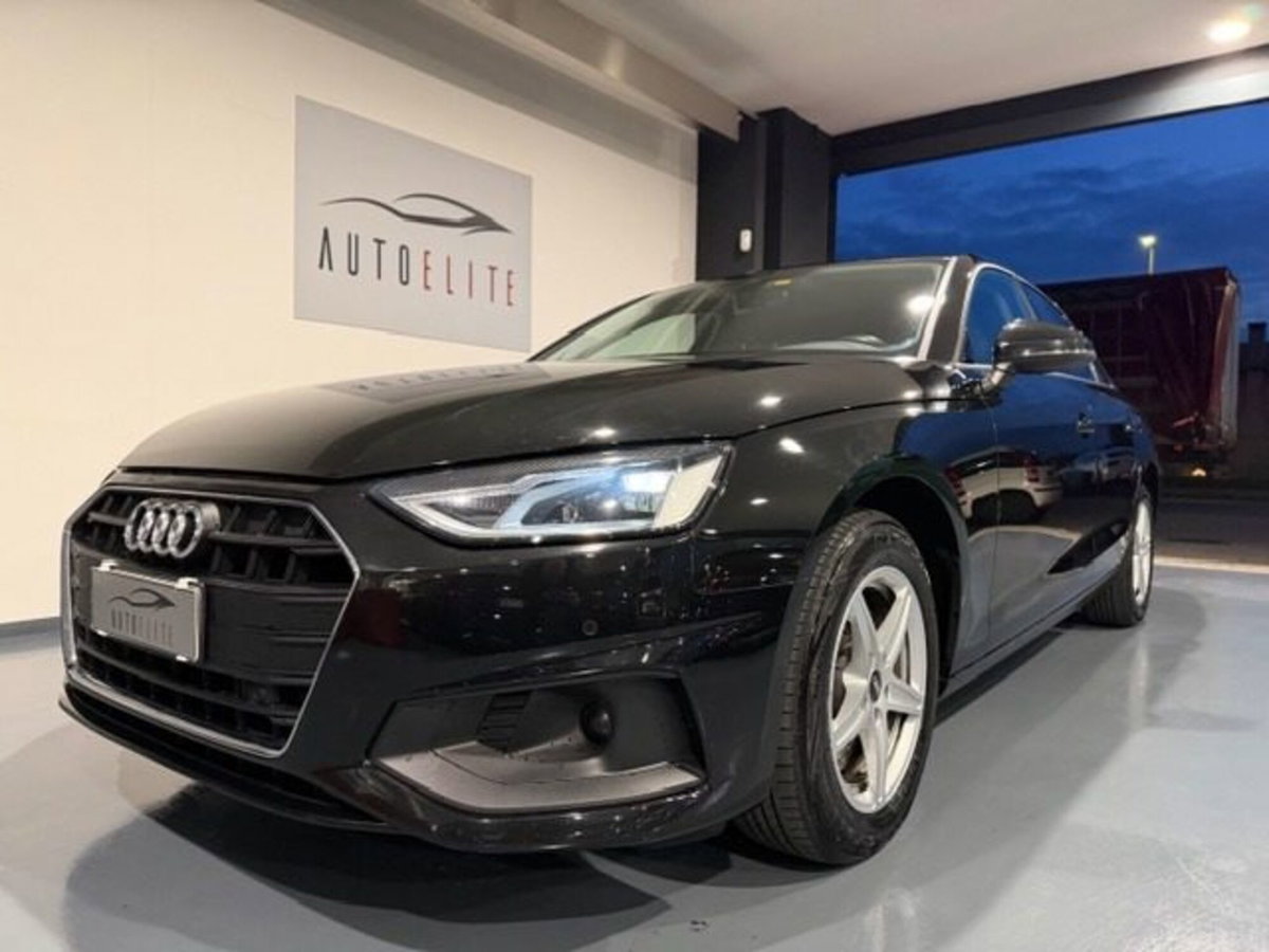 Audi A4 35 2.0 tdi mhev S line edition 163cv s-tronic