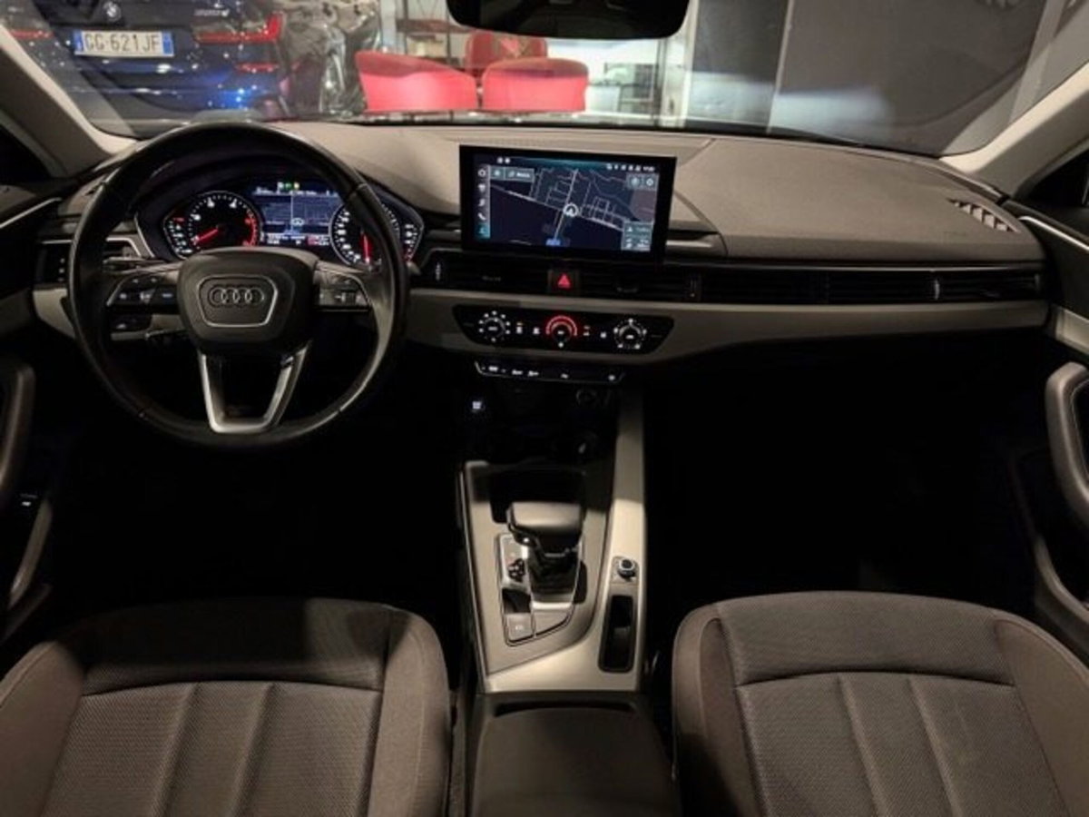 Audi A4 35 2.0 tdi mhev S line edition 163cv s-tronic (13)