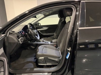 Audi A4 35 2.0 tdi mhev S line edition 163cv s-tronic (14)