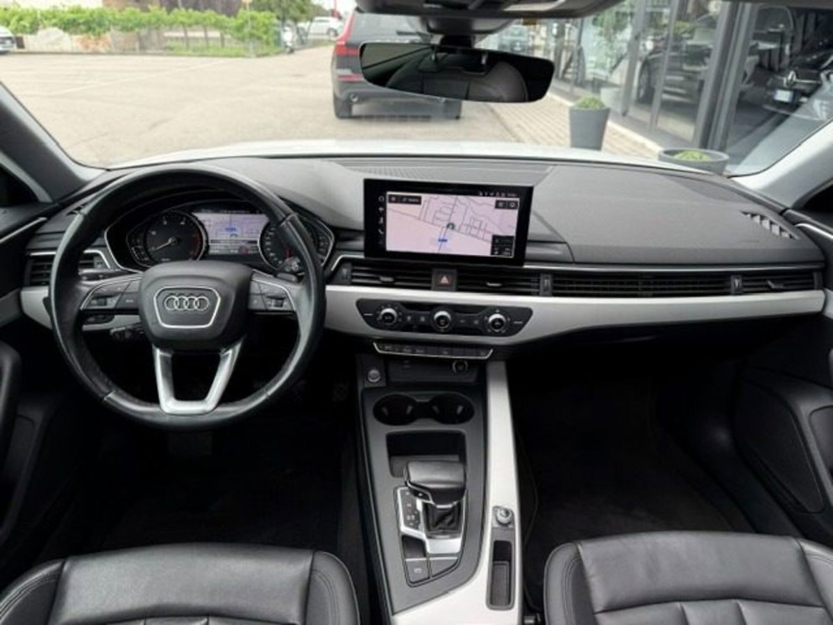 Audi A4 40 2.0 tdi mhev Business Advanced 204cv s-tronic (8)