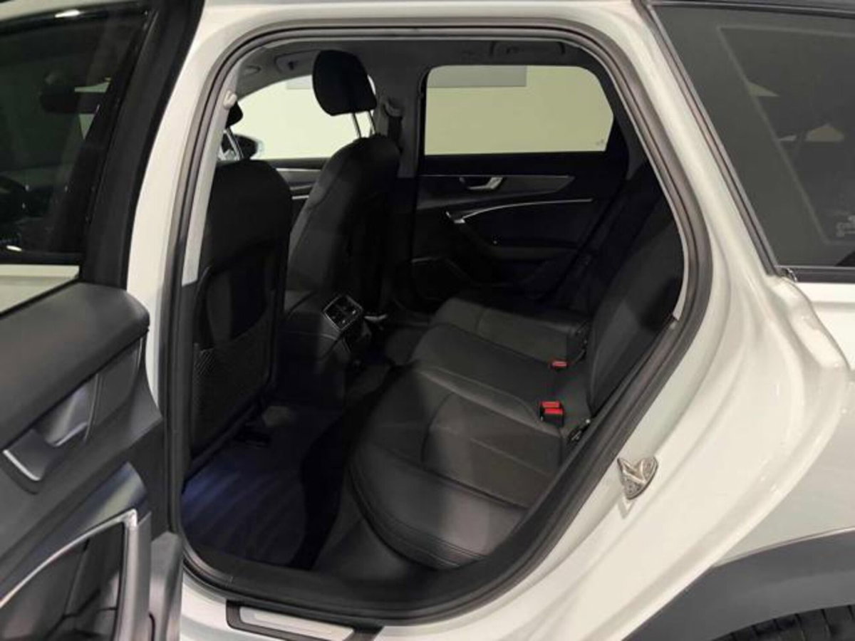 Audi A6 Allroad 40 TDI 2.0 quattro S tronic Evolution (16)