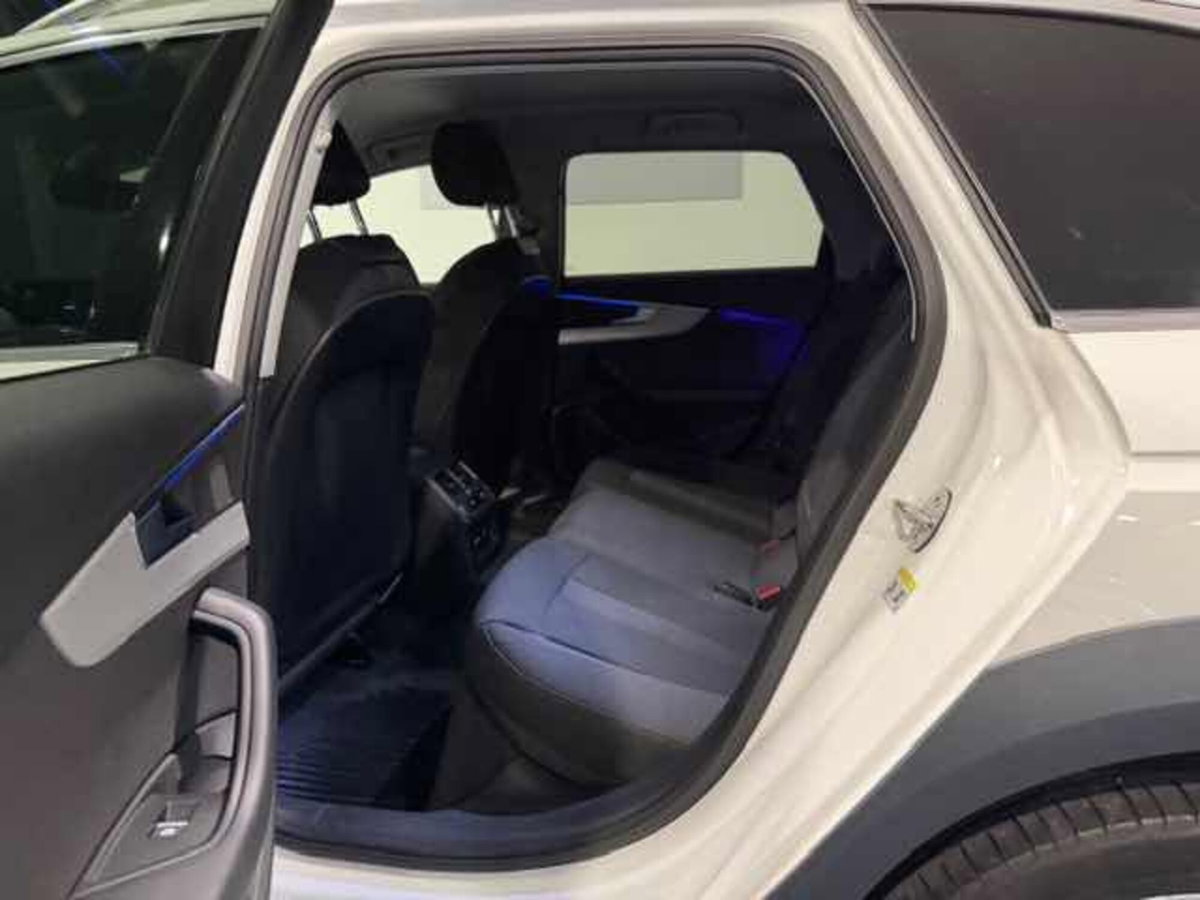 Audi A4 Allroad 50 TDI tiptronic Identity Contrast (16)