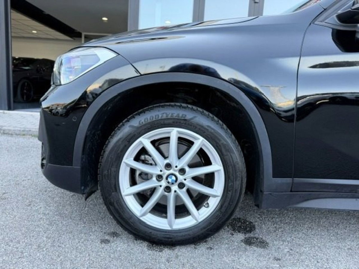 BMW X1 sDrive18d Business Advantage (18)