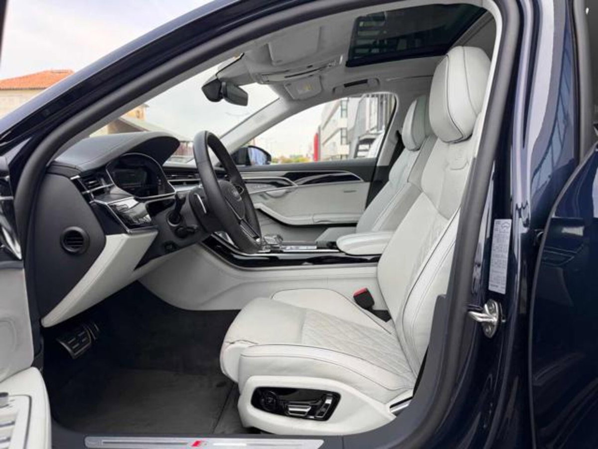 Audi A8 L 50 TDI 3.0 quattro tiptronic (9)