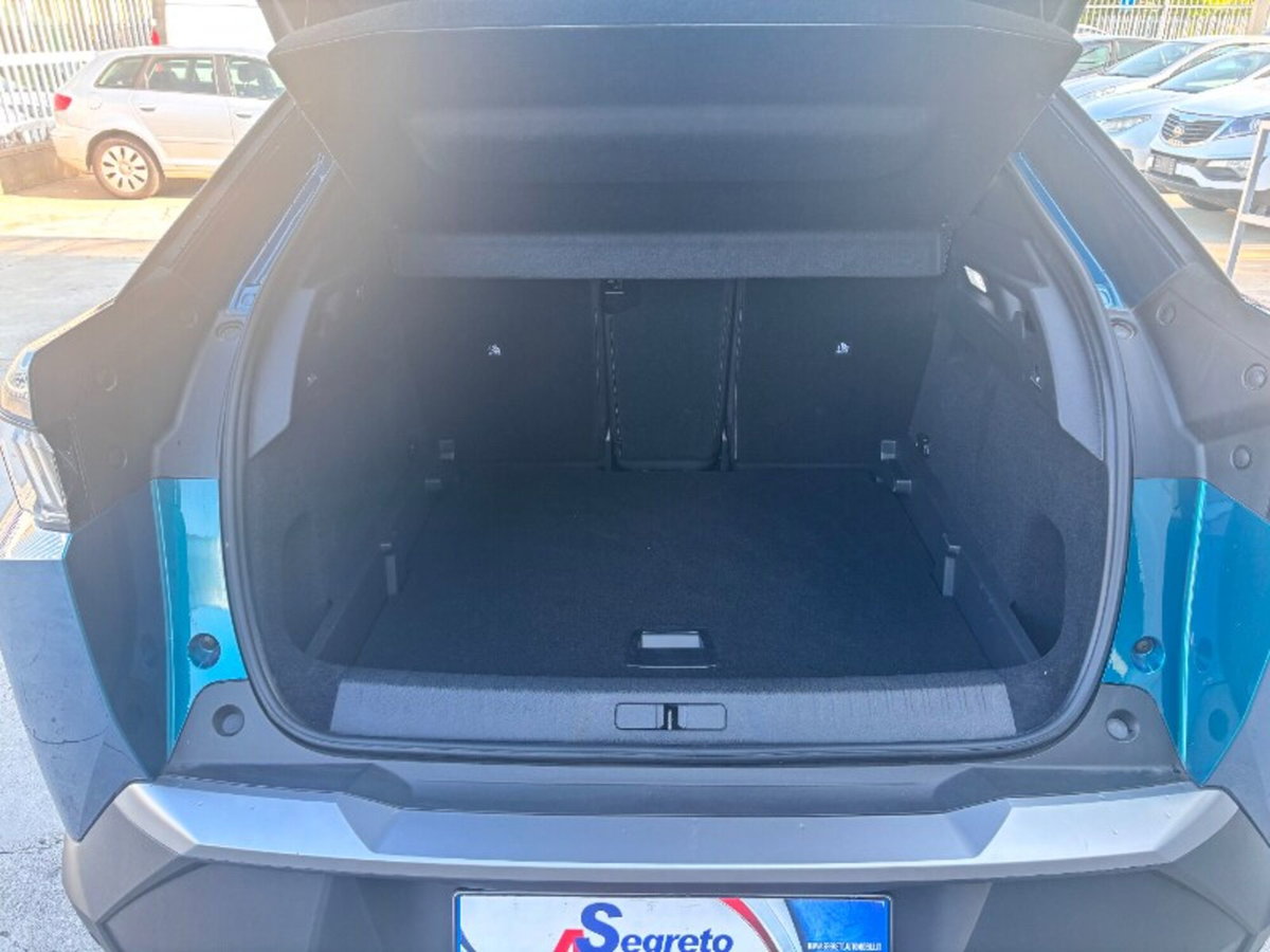 Peugeot 3008 1.2 hybrid Allure Business 145cv e-dcs6 (13)