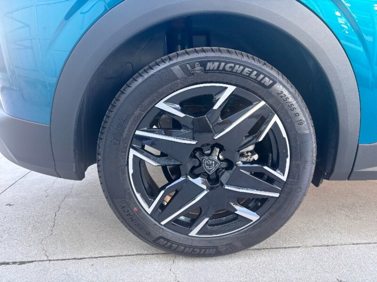 Peugeot 3008 1.2 hybrid Allure Business 145cv e-dcs6 (14)