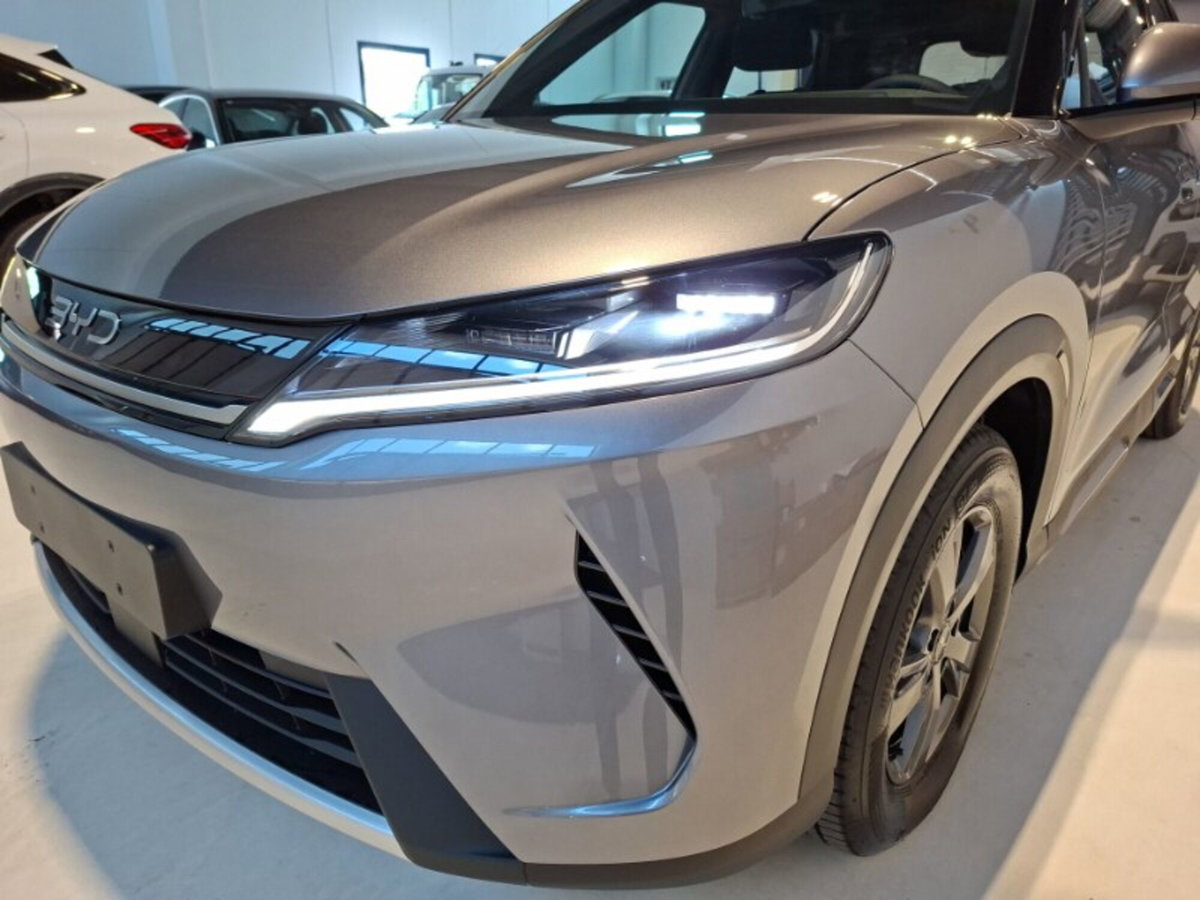 Byd Atto 2 DM-i 1.5 phev Active 165cv (9)