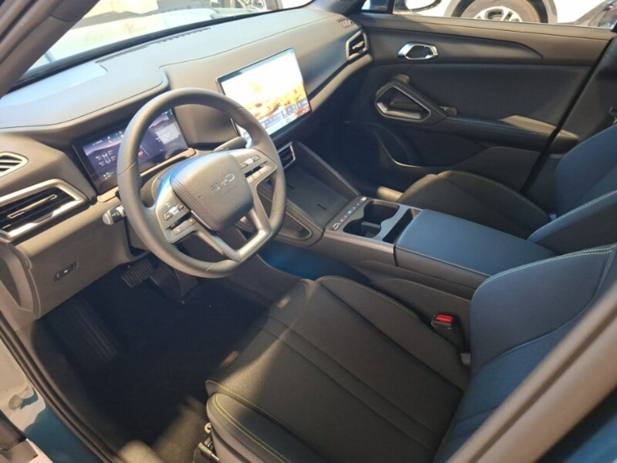 Byd Atto 2 DM-i 1.5 phev Active 165cv (11)