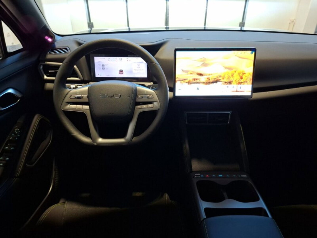 Byd Atto 2 DM-i 1.5 phev Active 165cv (13)