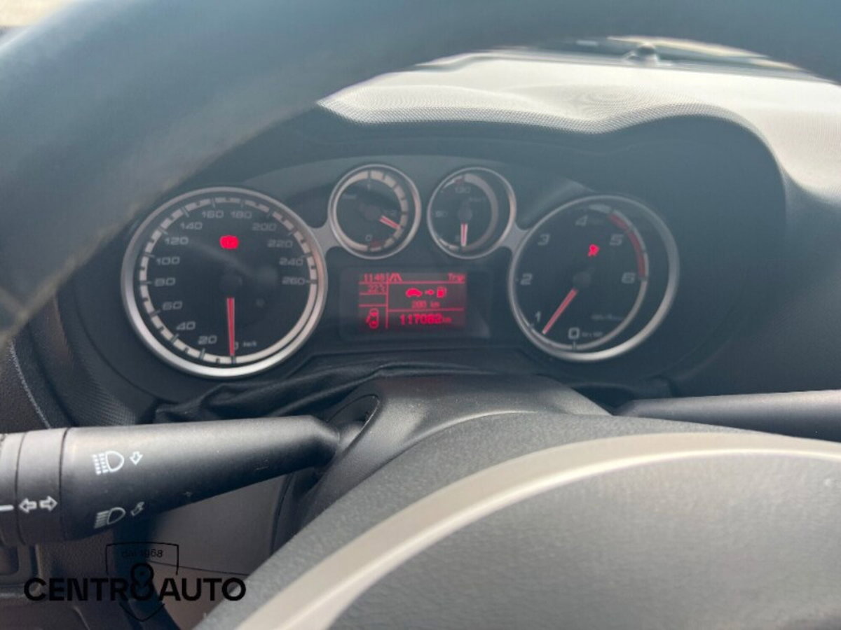 Alfa Romeo MiTo 1.3 JTDm 85 CV S&S Progression (19)